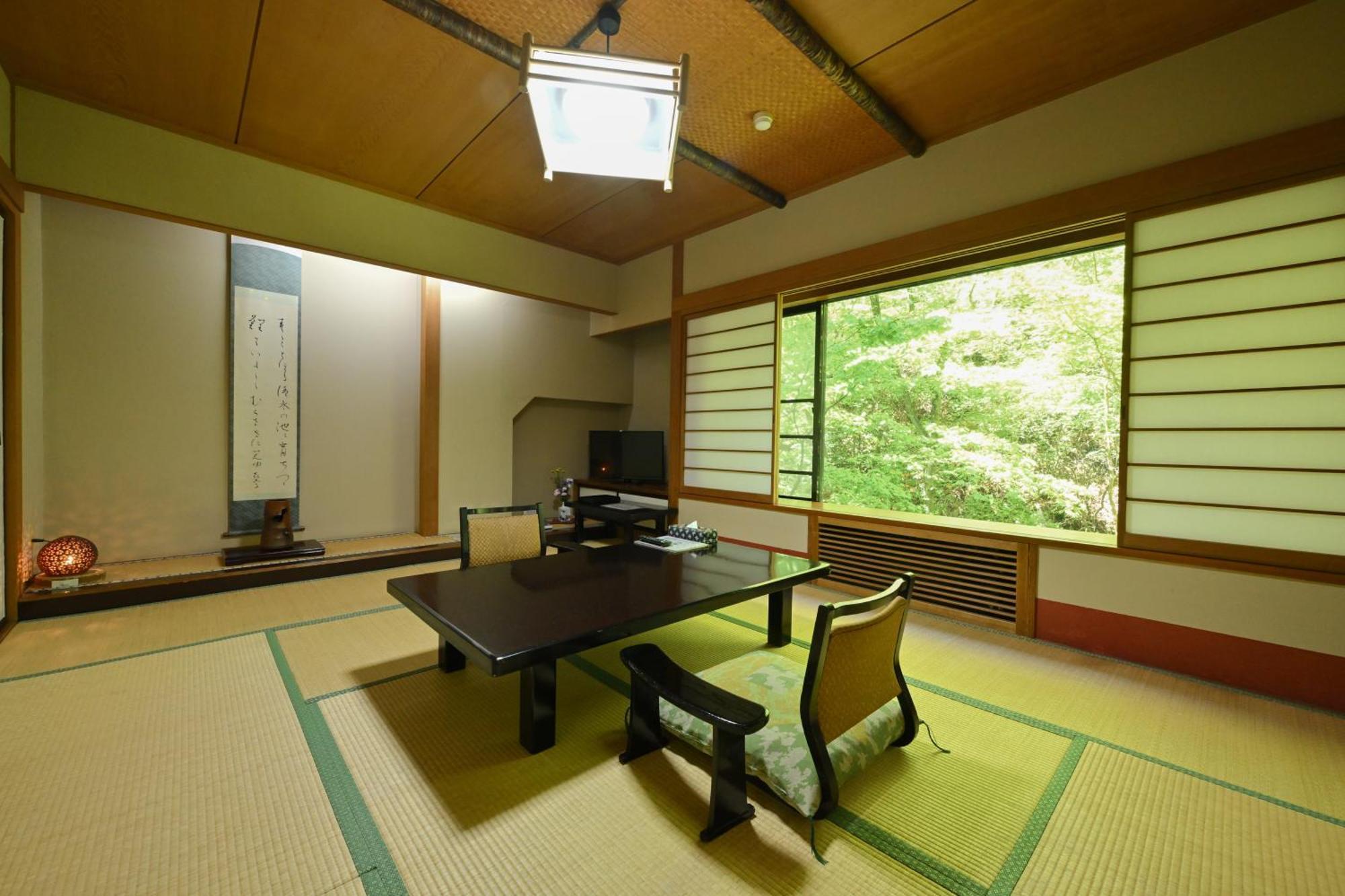 Osakaya Ryokan Kusacu Exteriér fotografie