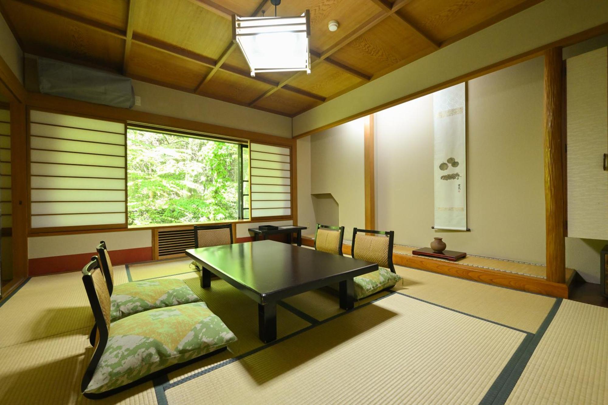 Osakaya Ryokan Kusacu Exteriér fotografie