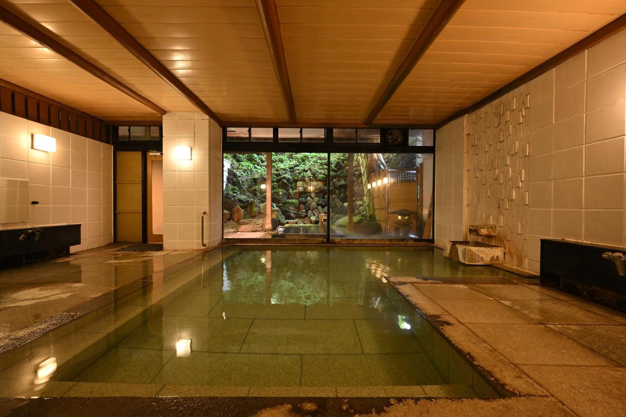 Osakaya Ryokan Kusacu Exteriér fotografie