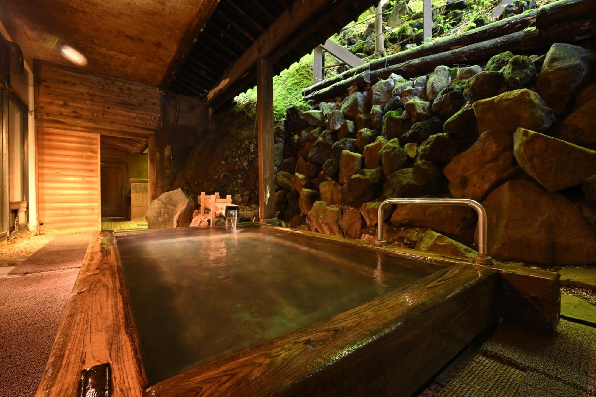 Osakaya Ryokan Kusacu Exteriér fotografie