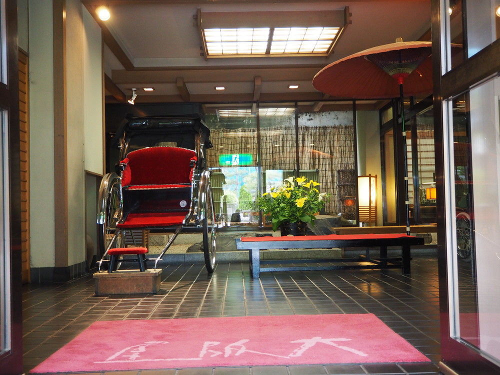 Osakaya Ryokan Kusacu Exteriér fotografie
