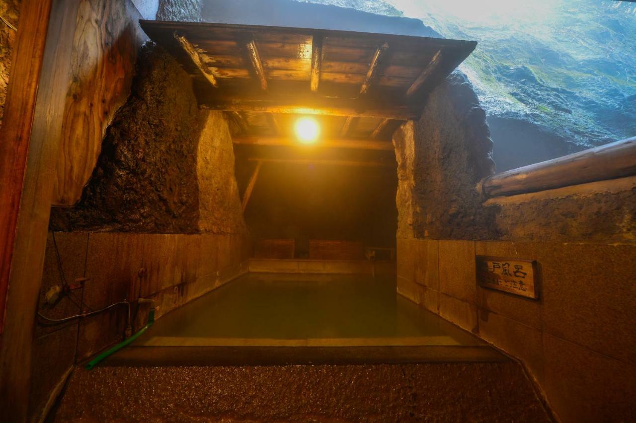 Osakaya Ryokan Kusacu Exteriér fotografie
