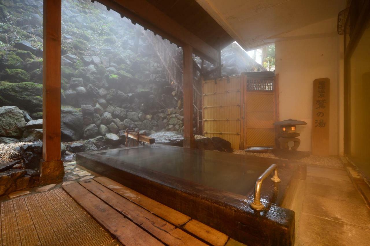Osakaya Ryokan Kusacu Exteriér fotografie